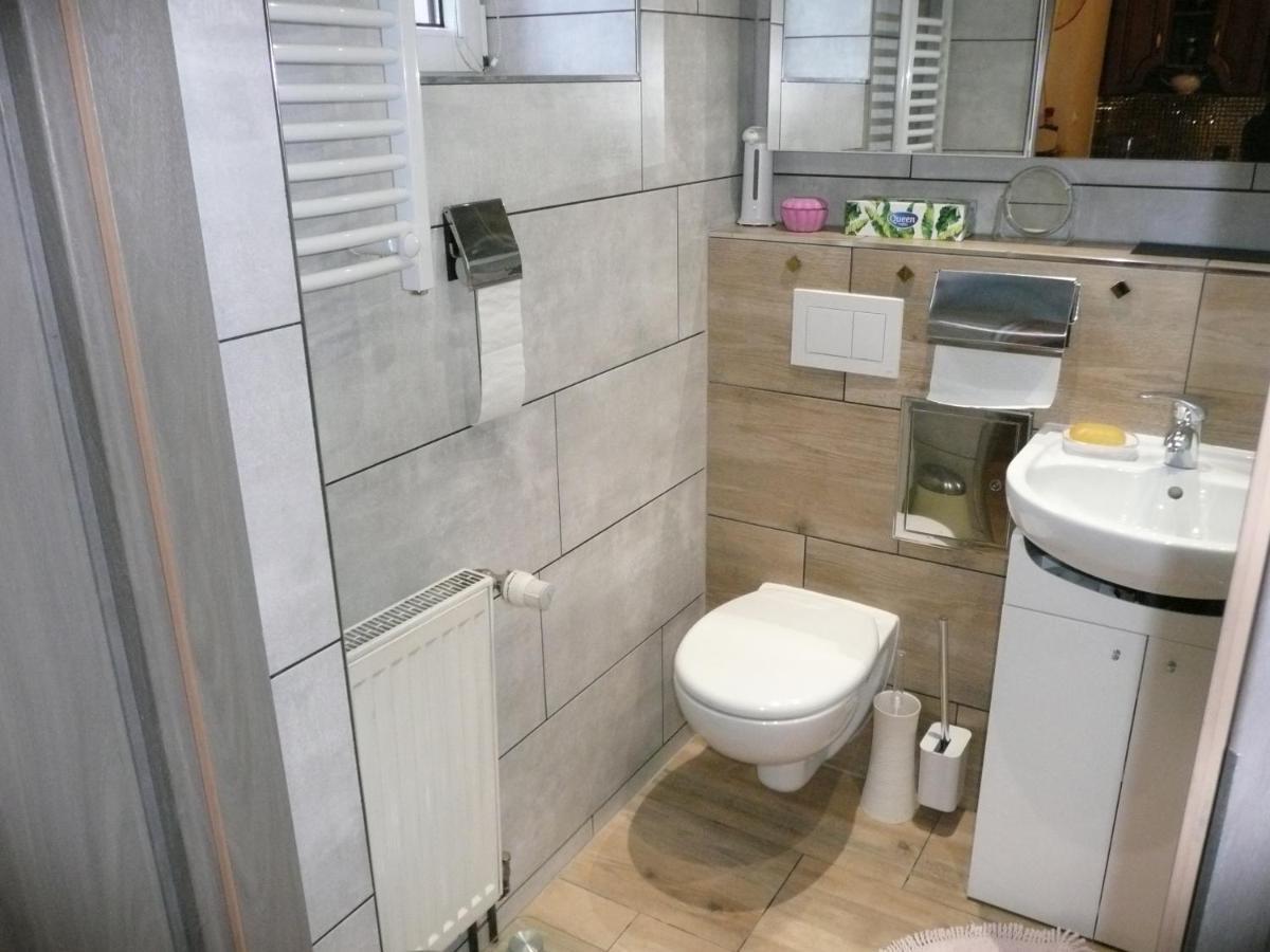 Ferienwohnung Apartament U Eli Jelenia Góra Exterior foto